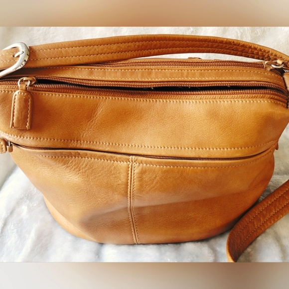 Tignanello Caramel Leather Shoulder Bag - Picture 6 of 10